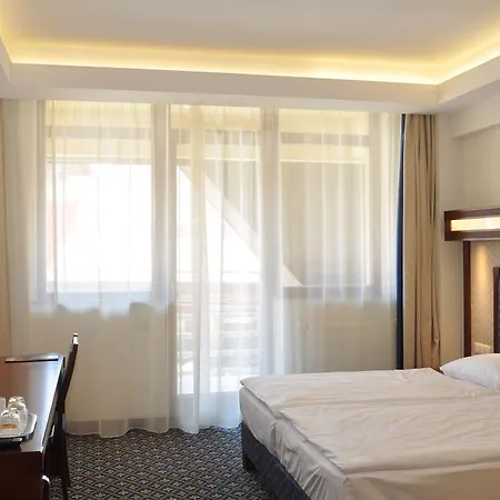 Centrum Hotel 3*