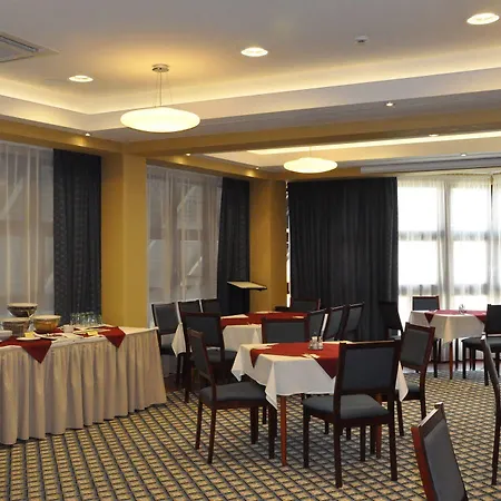 Hotel Centrum 3*