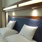 Centrum 3*