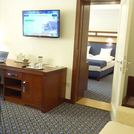 Centrum 3* ديبريتْسين