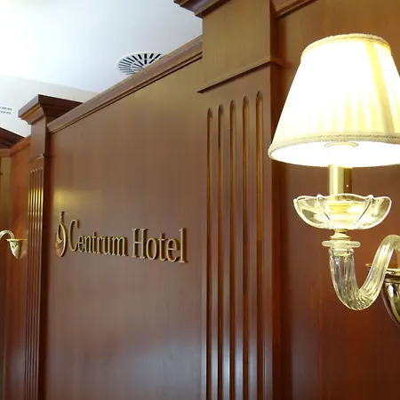 Centrum ديبريتْسين