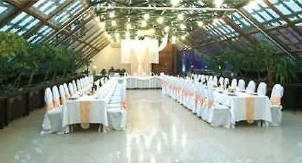 Centrum 3*