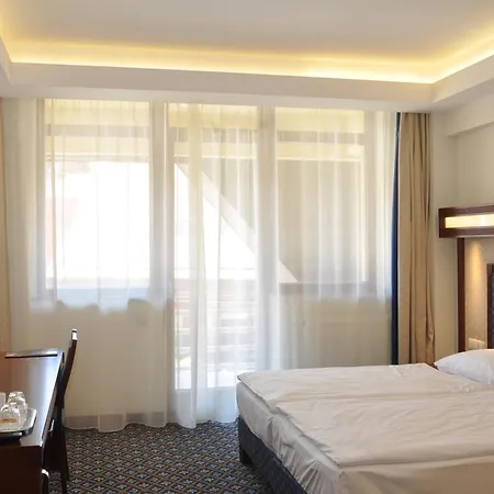 Centrum Hotel 3*