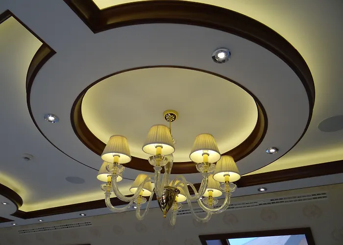 Centrum Hotel Debreţin