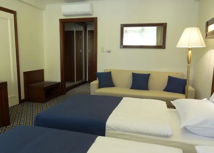 Centrum 3* Debreţin