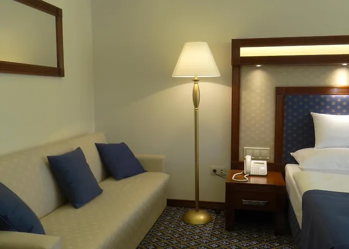 Centrum Hotel Debreţin